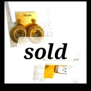 Necklace and earings